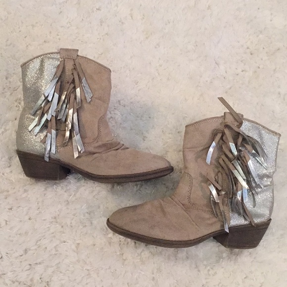 Girls wester tan silver fancy booties winter  4 - Picture 5 of 5